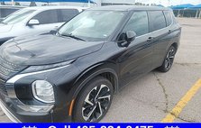 2023 Mitsubishi Outlander SE