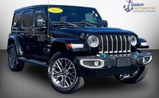 2023 Jeep Wrangler Sahara 4WD