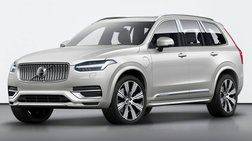 2022 Volvo XC90 T6 Momentum 7-Passenger