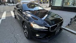2023 Volvo V60 Cross Country B5 Plus