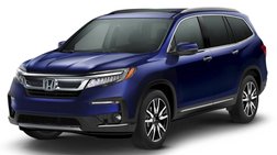 2021 Honda Pilot Touring w/Rear Captain's Chairs