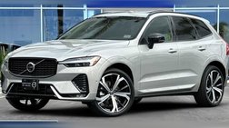 2023 Volvo XC60 B5 Ultimate Dark Theme