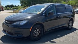 2024 Chrysler Voyager LX