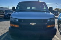 2018 Chevrolet Express LS 2500