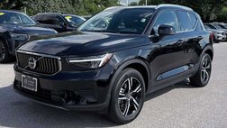2025 Volvo XC40 B5 Core Bright Theme