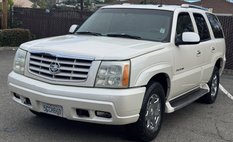 2003 Cadillac Escalade Base