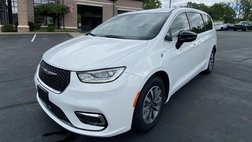 2024 Chrysler Pacifica Hybrid Select