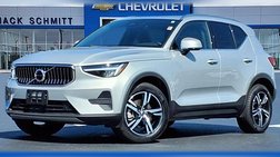 2025 Volvo XC40 B5 Core Bright Theme