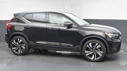 2024 Volvo XC40 B5 Plus Bright Theme
