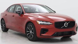 2023 Volvo S60 Recharge T8 Plus Dark Theme