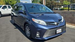 2019 Toyota Sienna XLE 7-Passenger Auto Access Seat