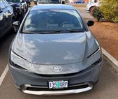 2025 Toyota Prius Plug-in Hybrid SE