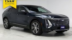 2025 Cadillac LYRIQ Luxury 2