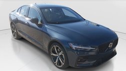 2024 Volvo S60 B5 Plus Dark Theme