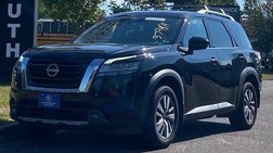 2022 Nissan Pathfinder SL