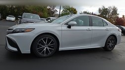 2022 Toyota Camry SE