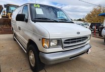 2000 Ford E-250 Base