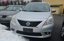2013 Nissan Versa 1.6 S