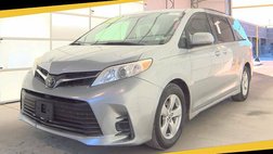2019 Toyota Sienna LE