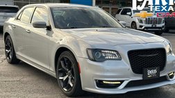 2022 Chrysler 300 Touring L