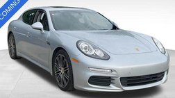2016 Porsche Panamera 4 Edition