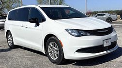 2025 Chrysler Voyager LX