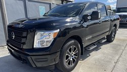 2023 Nissan Titan SV