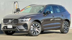 2025 Volvo XC60 B5 Core Dark Theme