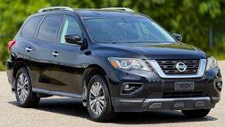2017 Nissan Pathfinder SV