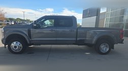 2025 Ford F-450 Super Duty Platinum