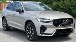 2025 Volvo XC60 B5 Plus Dark Theme