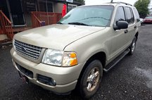 2004 Ford Explorer XLT