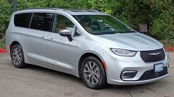 2023 Chrysler Pacifica Hybrid Pinnacle