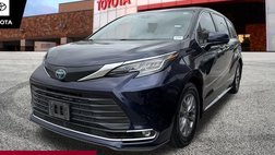 2022 Toyota Sienna XLE