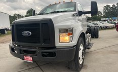 2018 Ford Regular Cab 2WD DRW
