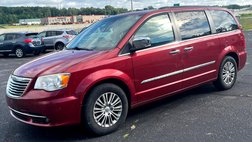 2014 Chrysler Town and Country 