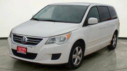 2010 Volkswagen Routan SE