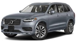 2022 Volvo XC90 T6 Momentum 6-Passenger