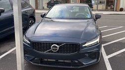 2024 Volvo S60 Recharge T8 Ultimate Dark Theme