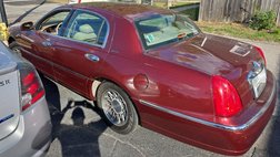 2000 Lincoln Town Car Signature
