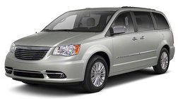 2013 Chrysler Town and Country Touring-L