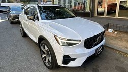2024 Volvo XC40 XC40 Core, B5 AWD Gas (mild hybrid), Gasoline, Dark