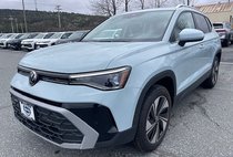 2026 Volkswagen Taos SE 4Motion