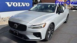 2023 Volvo S60 Recharge T8 Plus Dark Theme