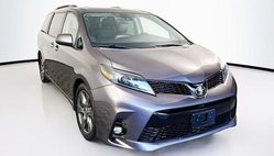 2020 Toyota Sienna SE 8-Passenger