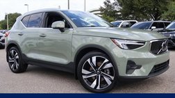 2023 Volvo XC40 B5 Ultimate Bright Theme