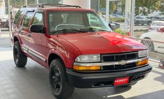 2000 Chevrolet Blazer Base