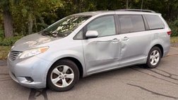 2016 Toyota Sienna XLE 7-Passenger Auto Access Se