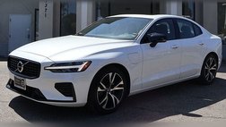 2022 Volvo S60 Recharge T8 R-Design Expression