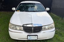 2000 Lincoln Town Car Executive